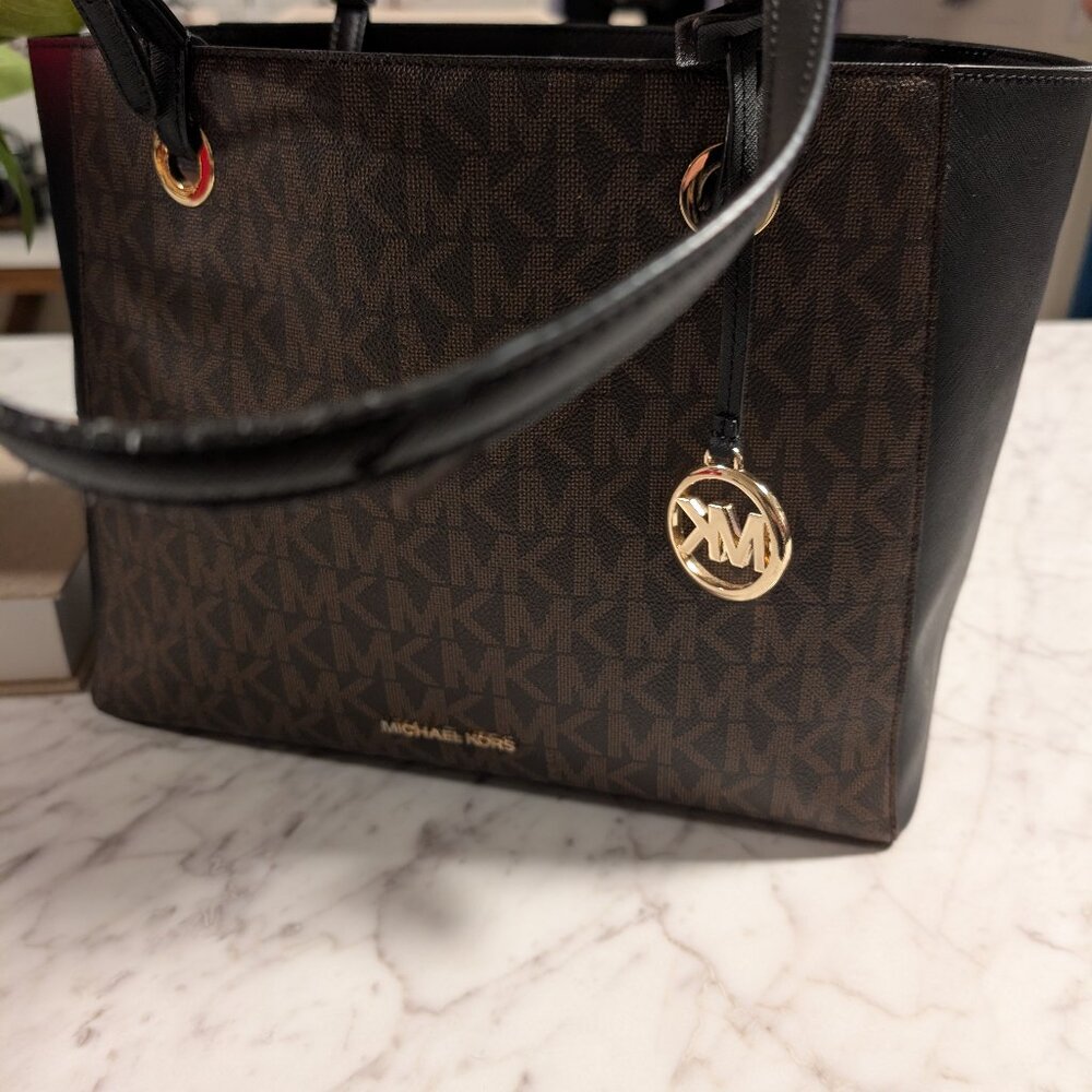 Michael Kors tote
